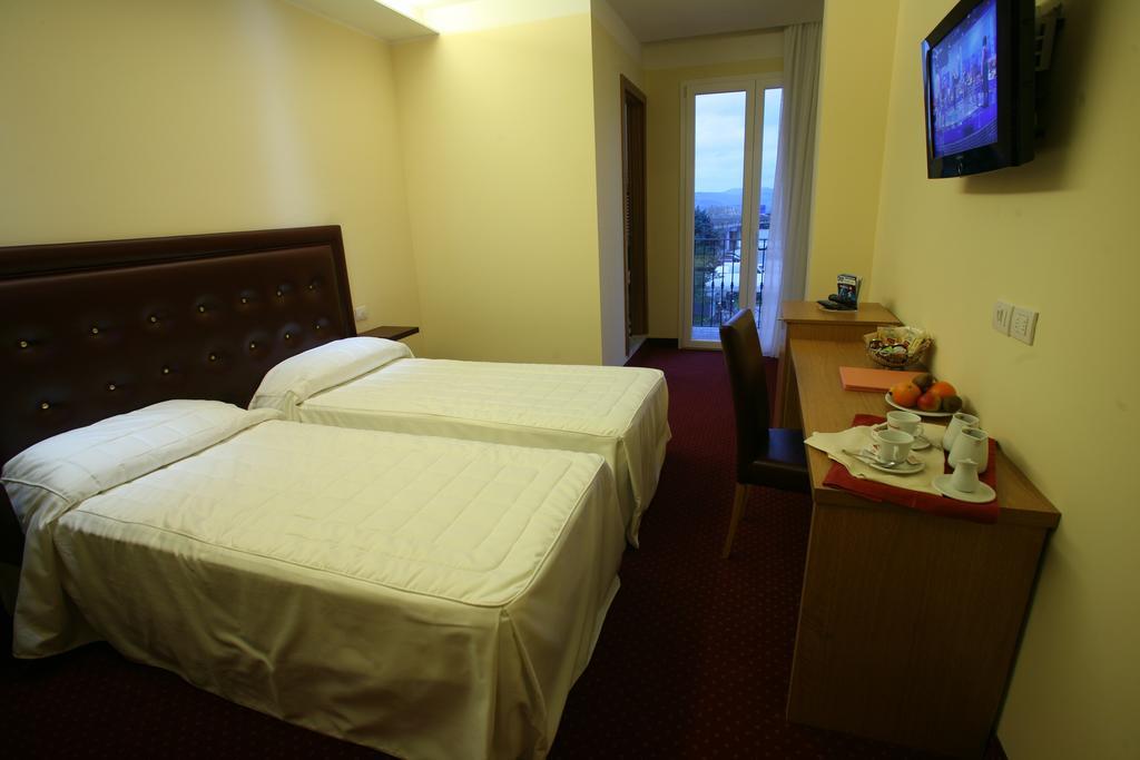 Hotel Il Perugino Corciano Kültér fotó